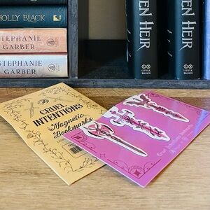 Fairyloot Exclusive Magnetic BOOKMARK SET